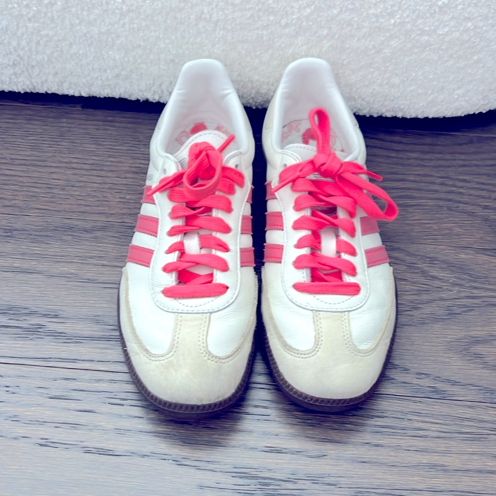 Adidas Women’s Hot Pink Samba size 7.5